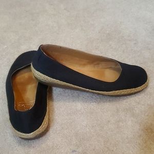 Aerosoles StitchNTurn black Canvas flats size 8
